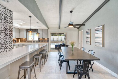 The Dunes: NEW GAME ROOM, Heated Pool + Spa, BBQ