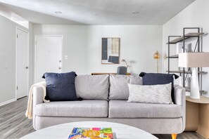 Fernseher, Stereoanlage