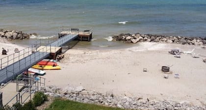 BEACH LEVEL CONDO L08 -2 BR/2 BA Walk right out to the Private Beach!