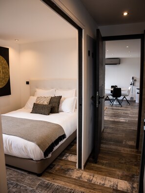 2 Schlafzimmer, Zimmersafe, Bügeleisen/Bügelbrett, Reisekinderbett