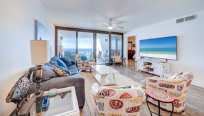 Smart TV, Netflix, Hulu, books