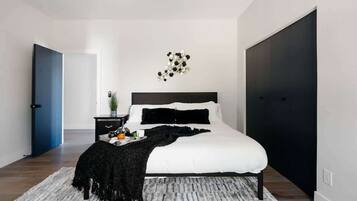 7 bedrooms, iron/ironing board, travel cot, WiFi