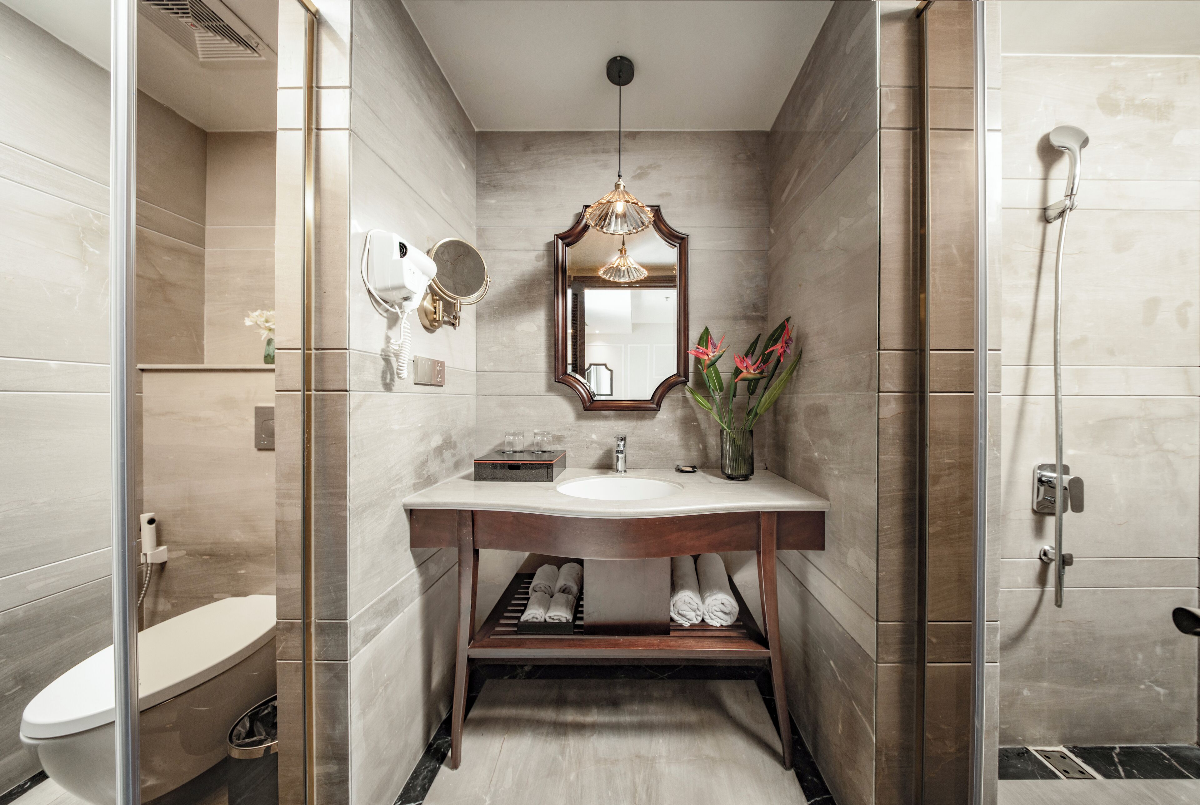 executive suite balcony | bathroom | shower, rainfall showerhead, free toiletries, hair dryer