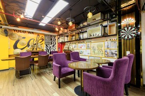Reception - Yolowa Hotel (Hanoi)