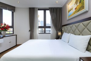 Superior Double Room | Minibar, desk, soundproofing, free WiFi - Yolowa Hotel (Hanoi)