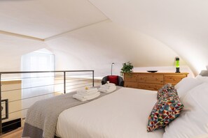 1 chambre, fer et planche à repasser, accès Internet, draps fournis