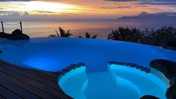 Piscine extérieure, piscine chauffée