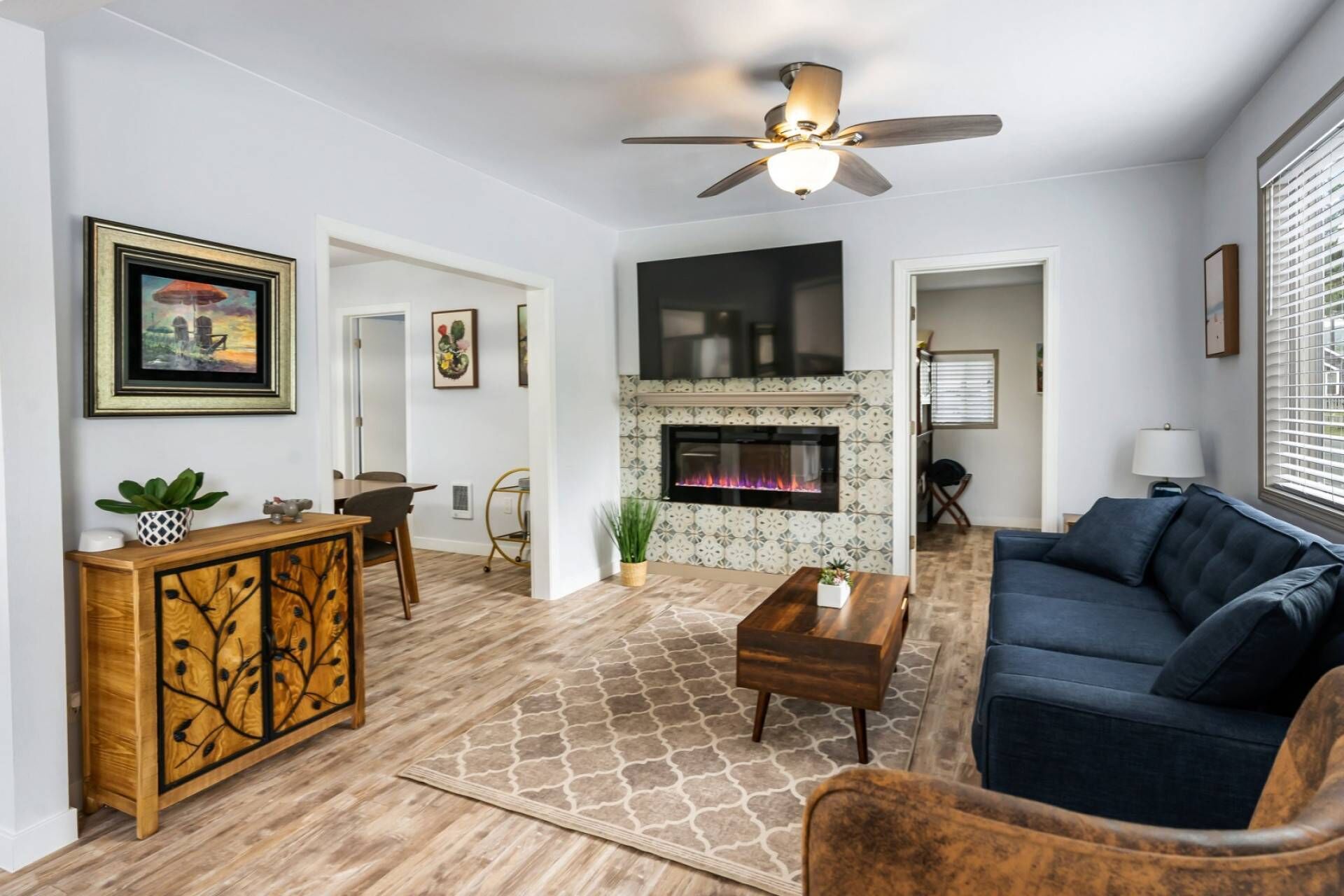 Gorgeous Décor and Furnishing Throughout, Hot Tub, Walk to downtown Rockaway and Beach