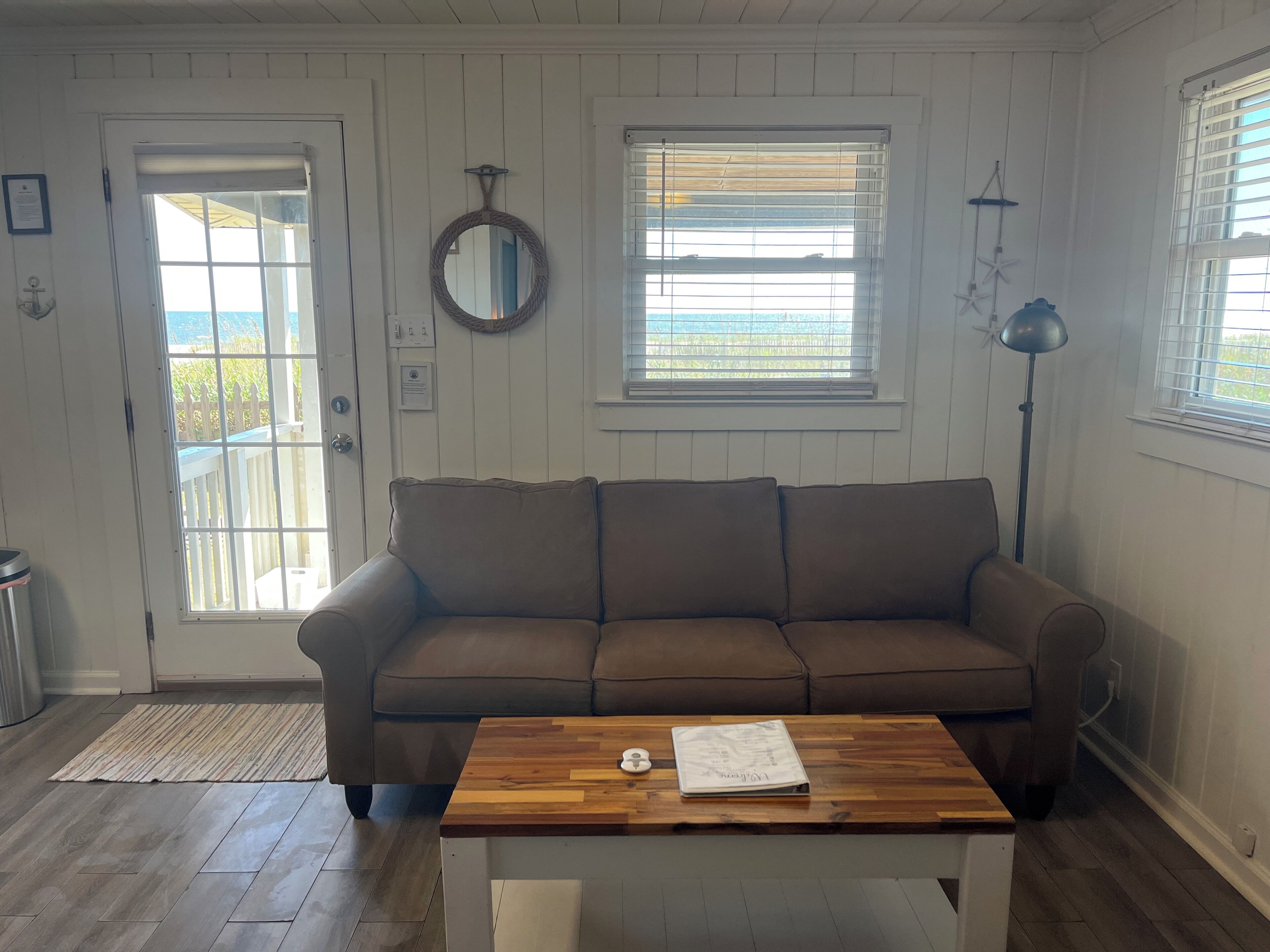 Smart TV, fireplace, DVD player, books