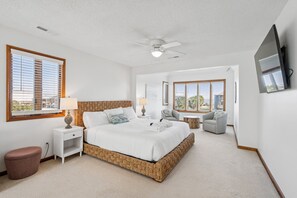 4 bedrooms, iron/ironing board, WiFi