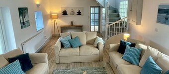 A spacious, detached, modernised cottage near Abersoch with stunning sea views.