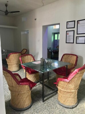 Standard Room | Egyptian cotton sheets, premium bedding, down comforters - Goroomgo Nature Horizon Jodhpur (Jodhpur)