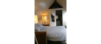 Lovely studio overlooking the Loire