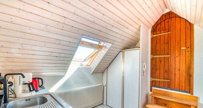 Lovely studio overlooking the Loire