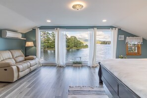 3 Schlafzimmer, Schreibtisch, Bügeleisen/Bügelbrett, Reisekinderbett