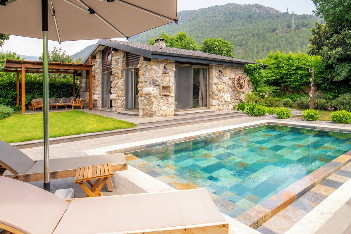 Villa Zen | Bộ đồ giường cao cấp, két bảo mật tại phòng, bàn, màn/rèm cản sáng 