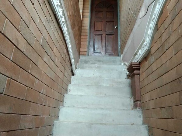 Interior - Homestay with open concept living room (PARIT RAJA)