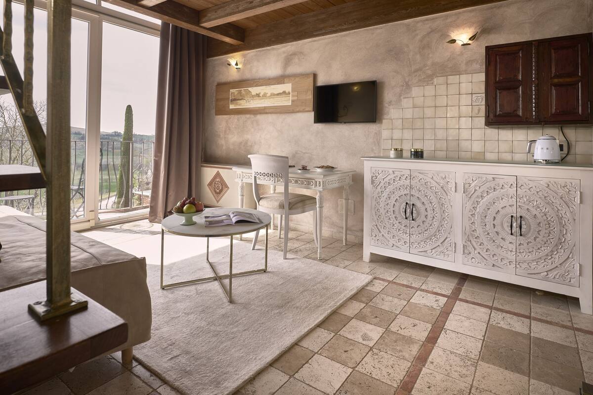 Junior-Suite, Blick auf den Innenhof | 2 Schlafzimmer, Bettwäsche aus ägyptischer Baumwolle