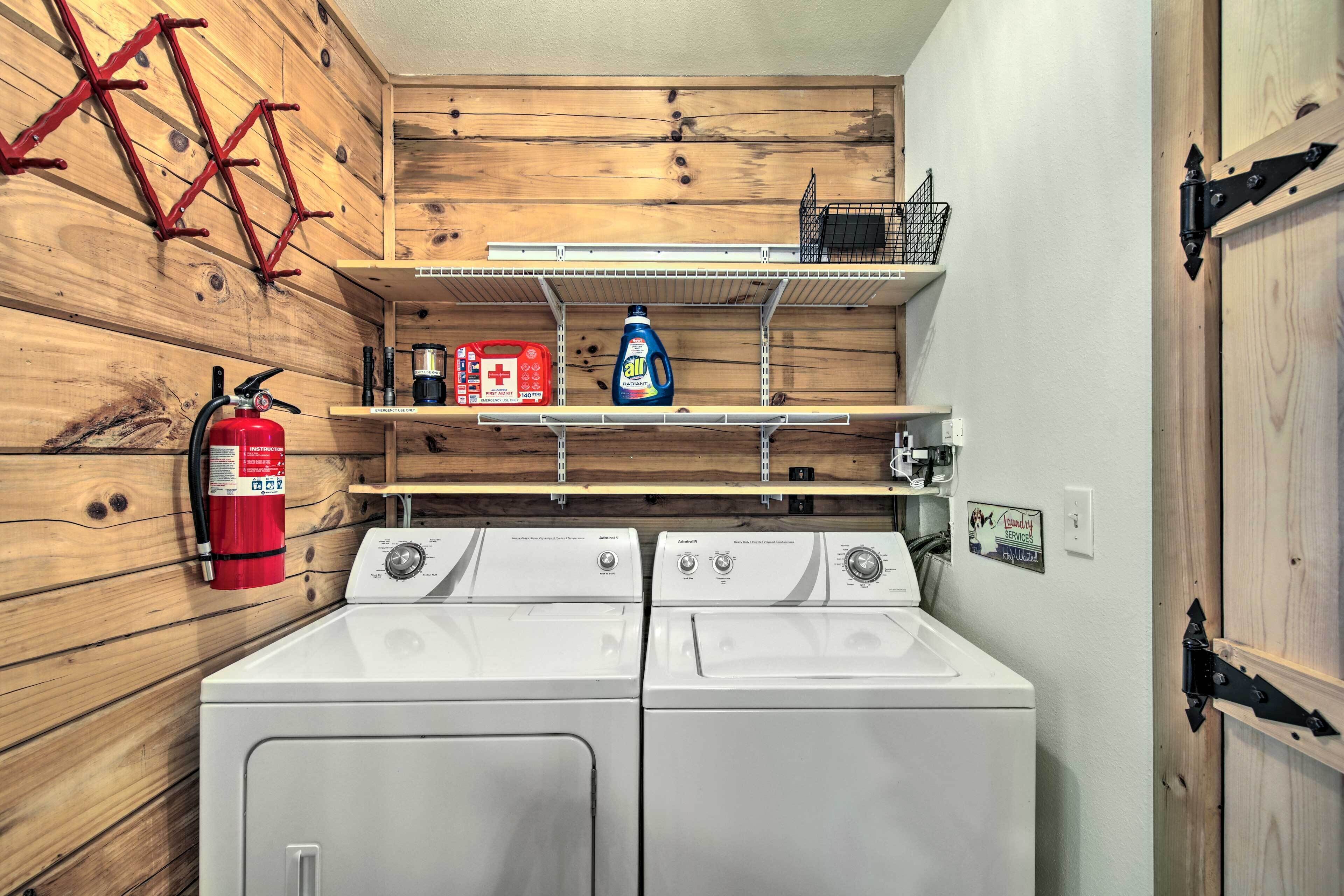 Blairsville ‘Cabin in the Pines’ 1 Mi to Lake