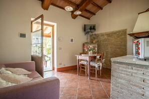 Télévision, table de tennis de table