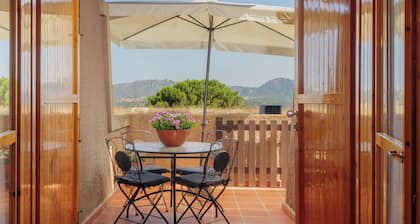 Holiday Home Casa Smeralda By Anthimea with Mountain View, Terrace & Wi-Fi