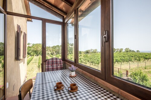 Apartment "Casa Vacanze del Borgo" with Garden and Wi-Fi