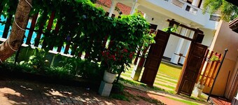 5 Min From The Beach