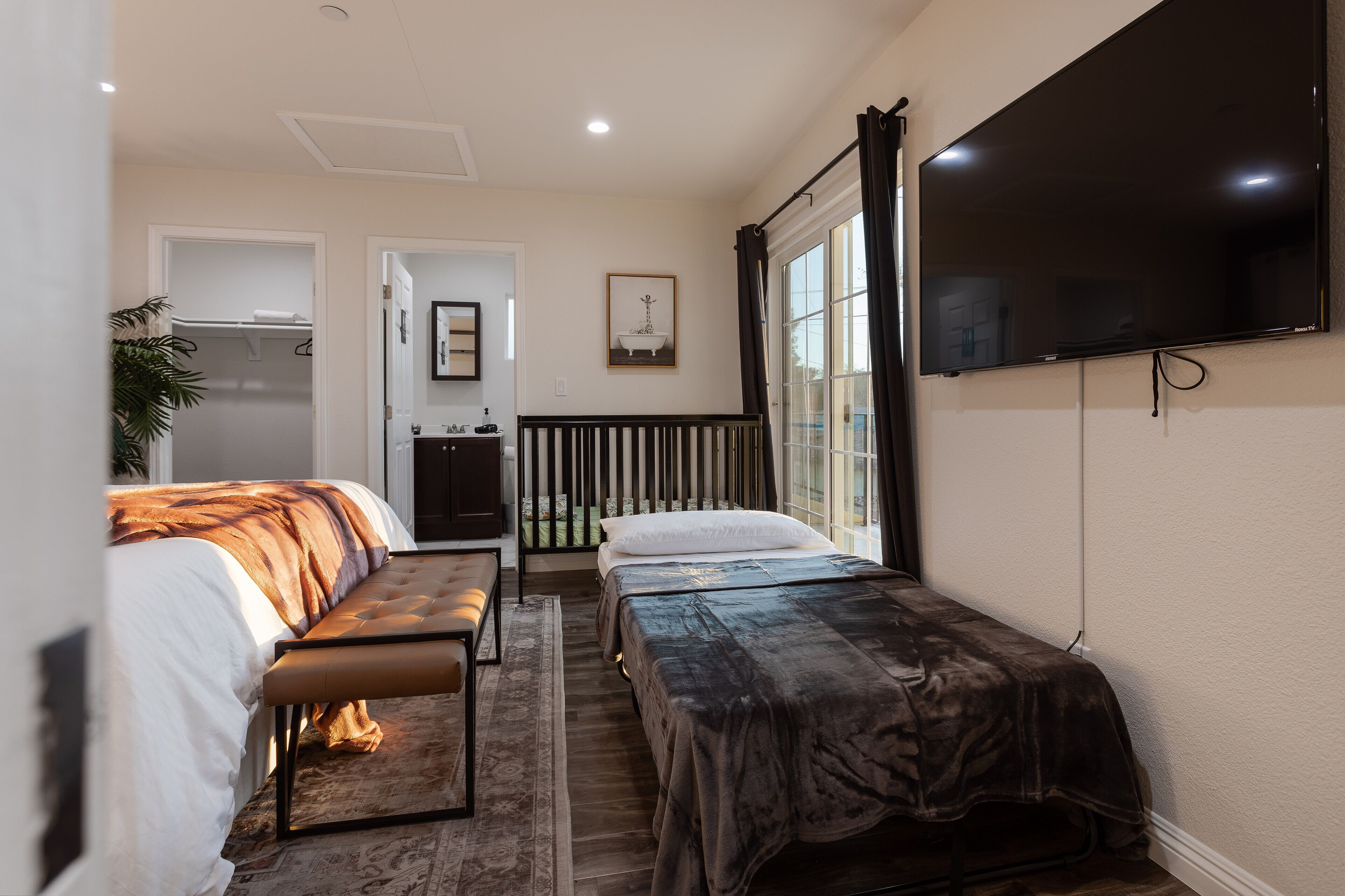 ☞Newly Built☞Near the BLVD☞