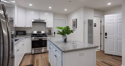 ☞Newly Built☞Near the BLVD☞