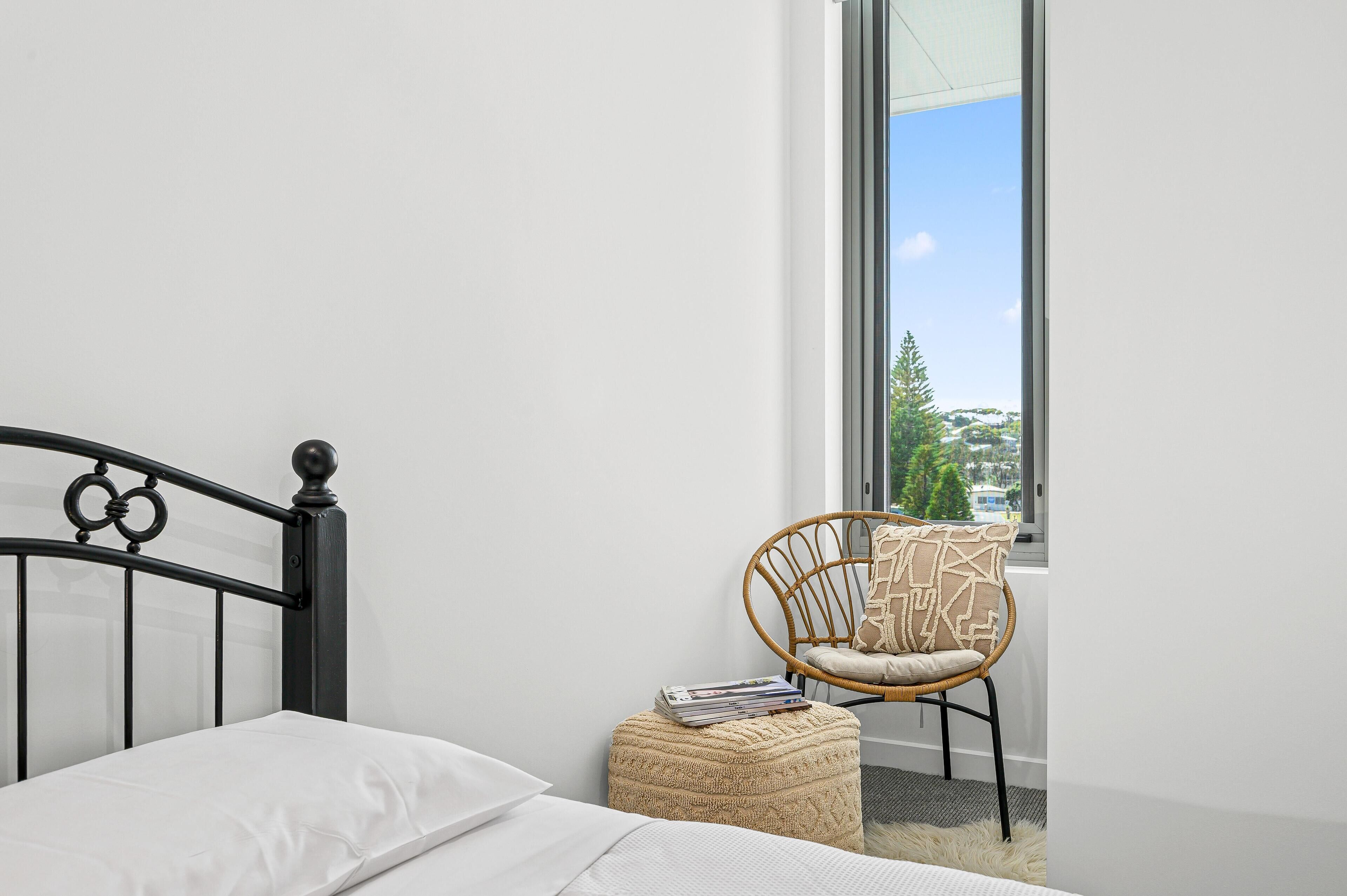 Hamptons by the Beach ~ Moana - Brand New 2 Bed Coastal Apartment 50m from the Sea — image 17