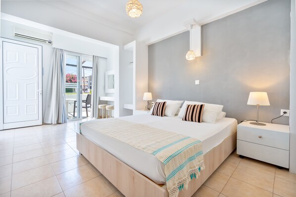 Basic Double or Twin Room, 1 Bedroom | In-room safe, individually furnished, blackout drapes - Mando Living - Faliraki (Rhodes)