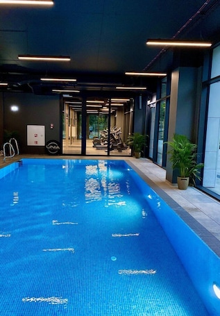 Una piscina techada