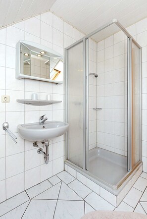 Unclassified image, 5 of 16, button - Vacation apartment north - Ferienhof Elke Peters in Bensersiel (Esens)