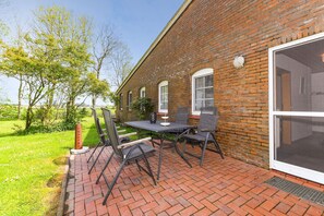 Luokittelematon kuva, 3 kautta 45, painike