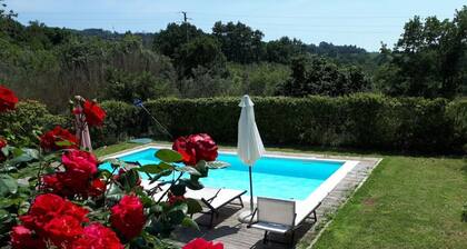 APARTMENT 4 PEOPLE IN COUNTRY VILLA WITH POOL