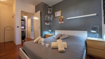 Honeymoon appartement, meerdere slaapkamers (Suite 22) | 1 slaapkamer, wifi, beddengoed