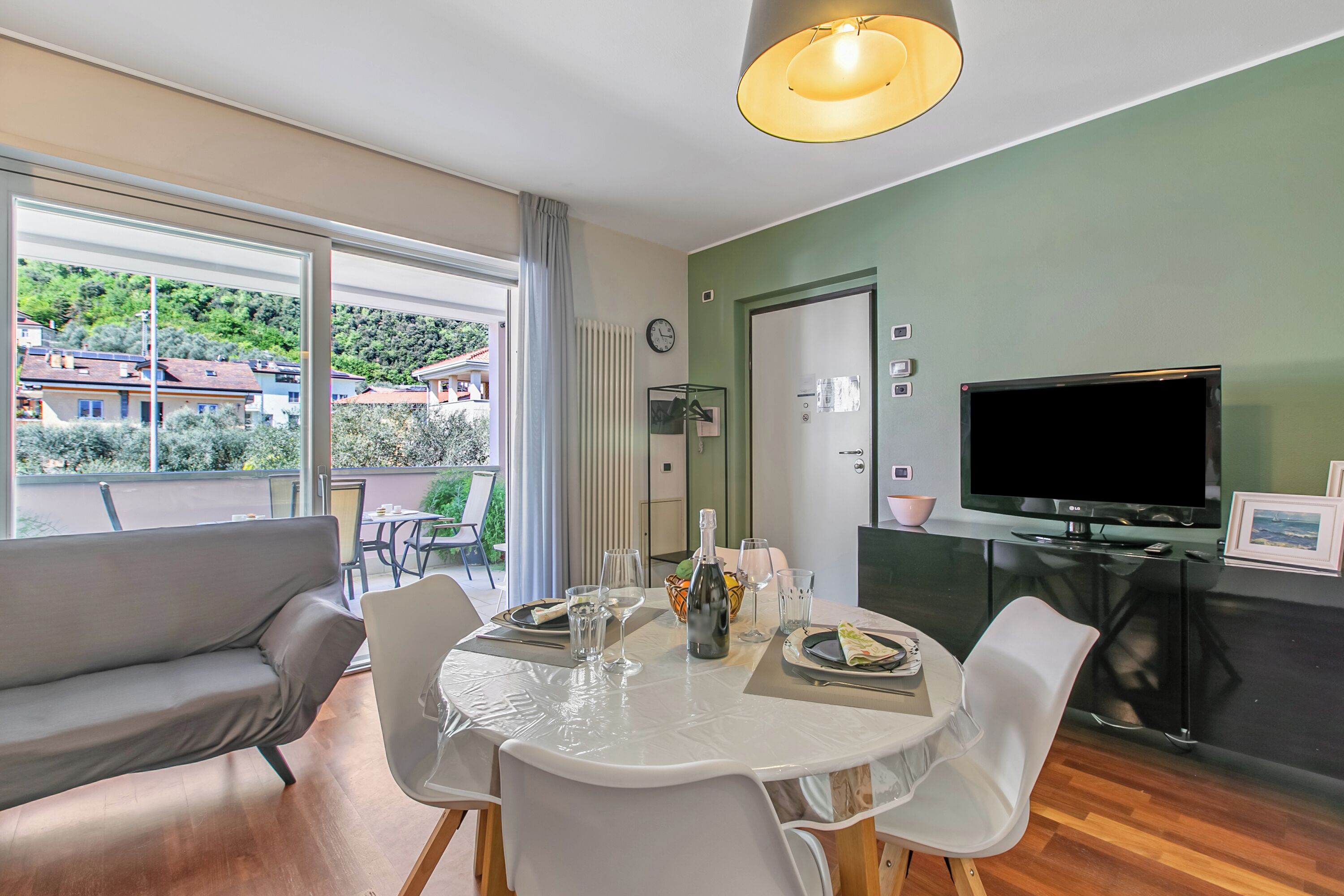 Honeymoon Apartment, Multiple Bedrooms (Suite 22) | Interior