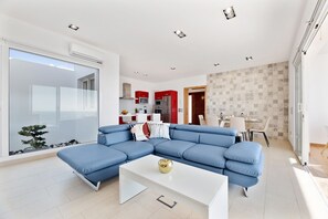TV, DVD player, stereo