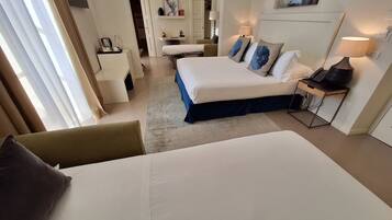 Comfort-Vierbettzimmer | 1 Schlafzimmer, Daunenbettdecken, Minibar, Zimmersafe