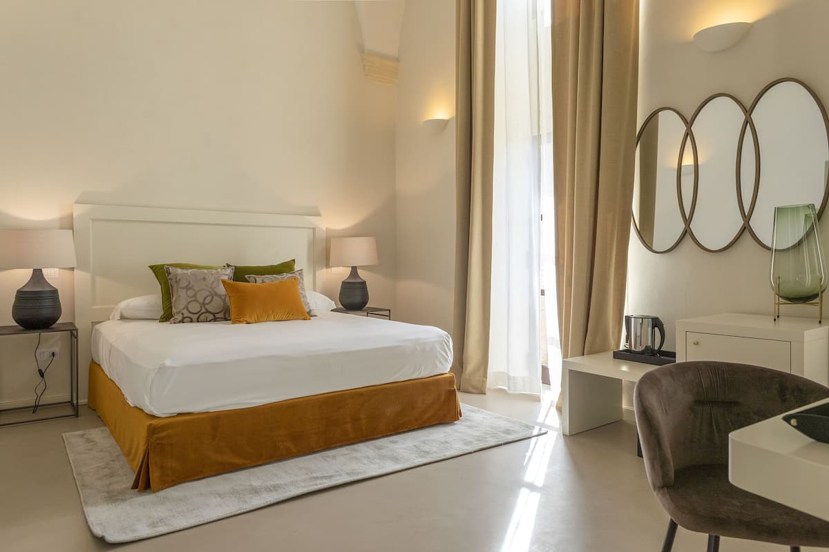 Comfort Double Room | 1 bedroom, down duvets, minibar, in-room safe