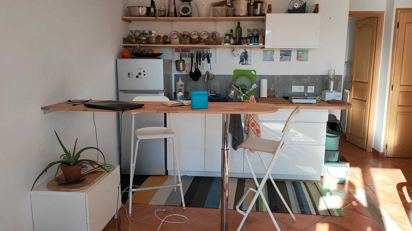 Ideal for a couple, small romantic nest with breathtaking sea view