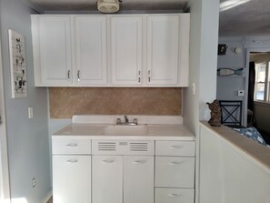 Interior - Castaways Cottage on Croton Pond #3 (Newaygo)