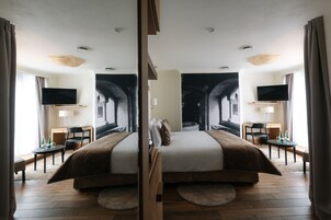 Ropa de cama hipoalergénica y minibar 