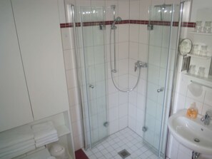 Badekar, hårtørrer