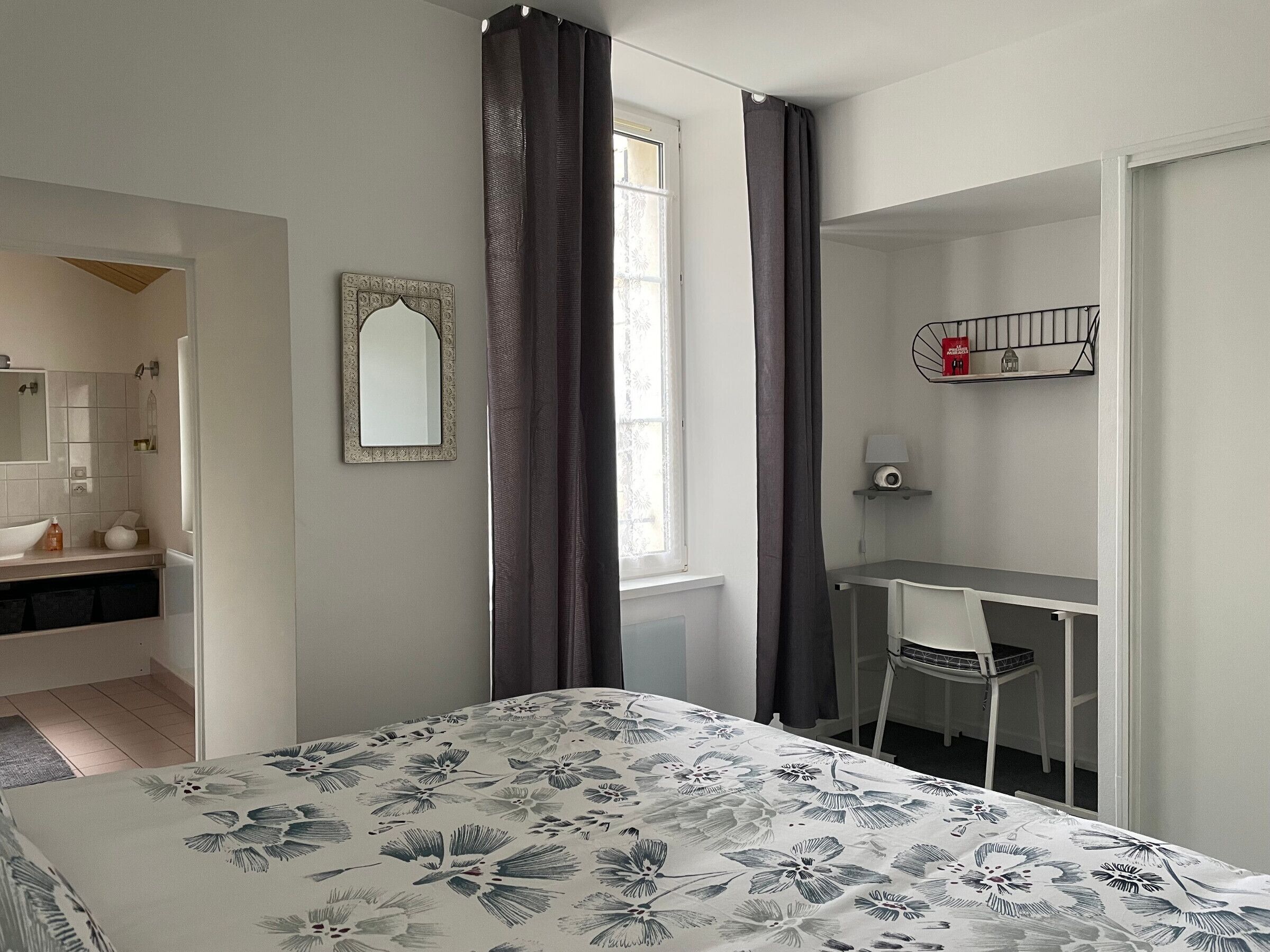 1 chambre, Wi-Fi gratuit, draps fournis