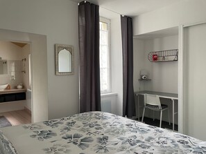 1 chambre, Wi-Fi gratuit, draps fournis