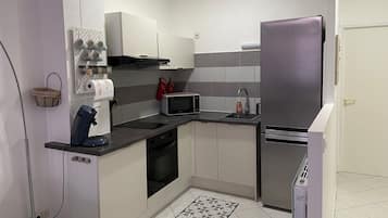 Refrigerador, microondas, horno
