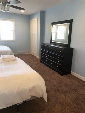 1 quarto, ferros/tábuas de passar roupa, Wi-Fi, roupa de cama