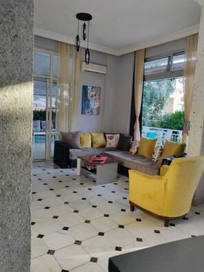 Reception - Sakız Otel (Cesme)