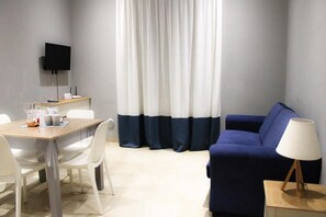 Dining - Superior Suite (Trapani)